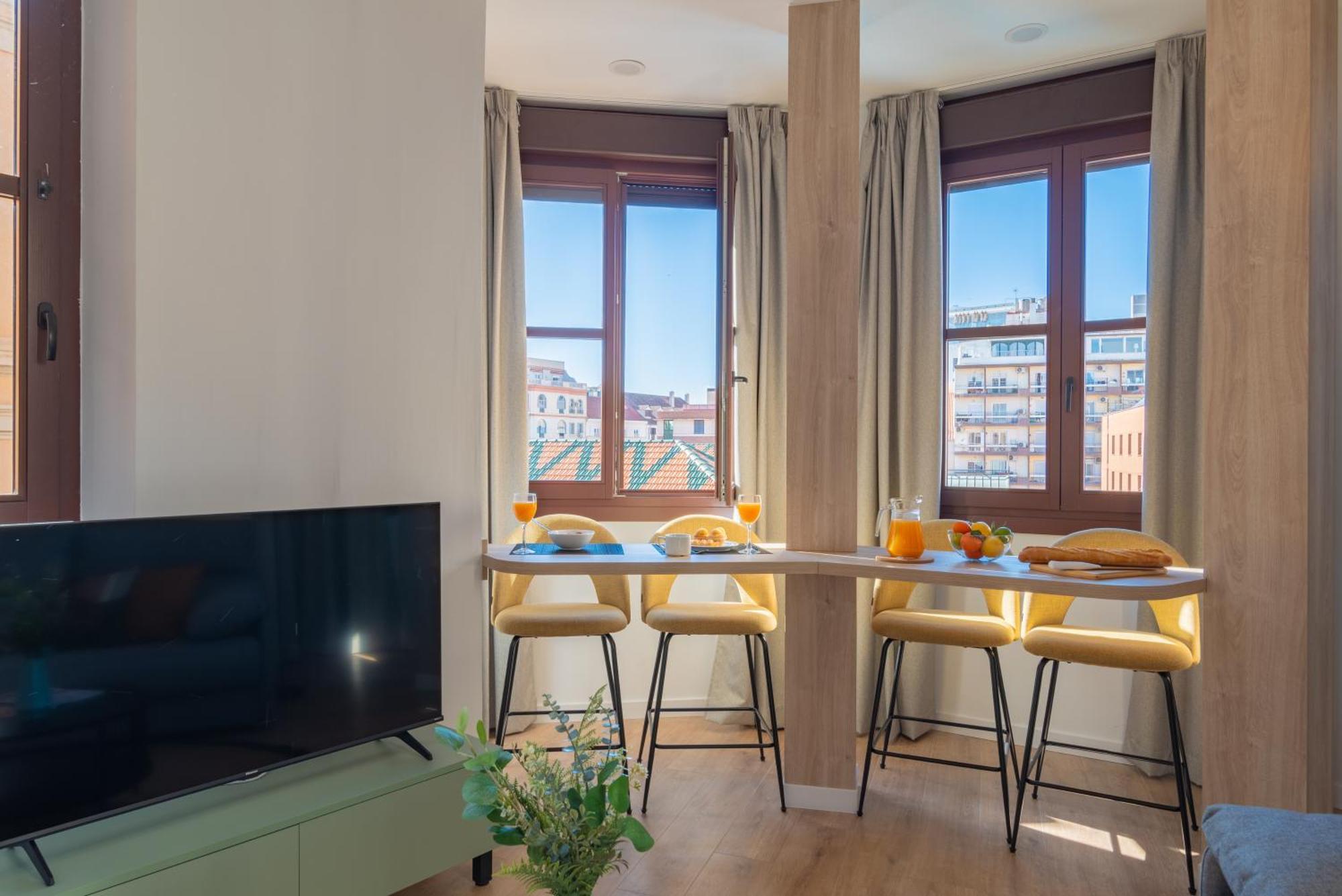 Feelathome Atarazanas Apartments Малага Экстерьер фото