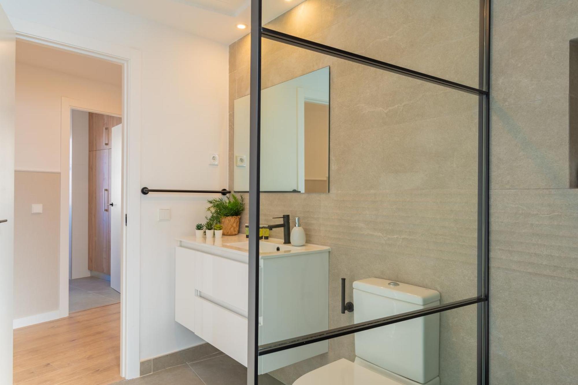 Feelathome Atarazanas Apartments Малага Экстерьер фото