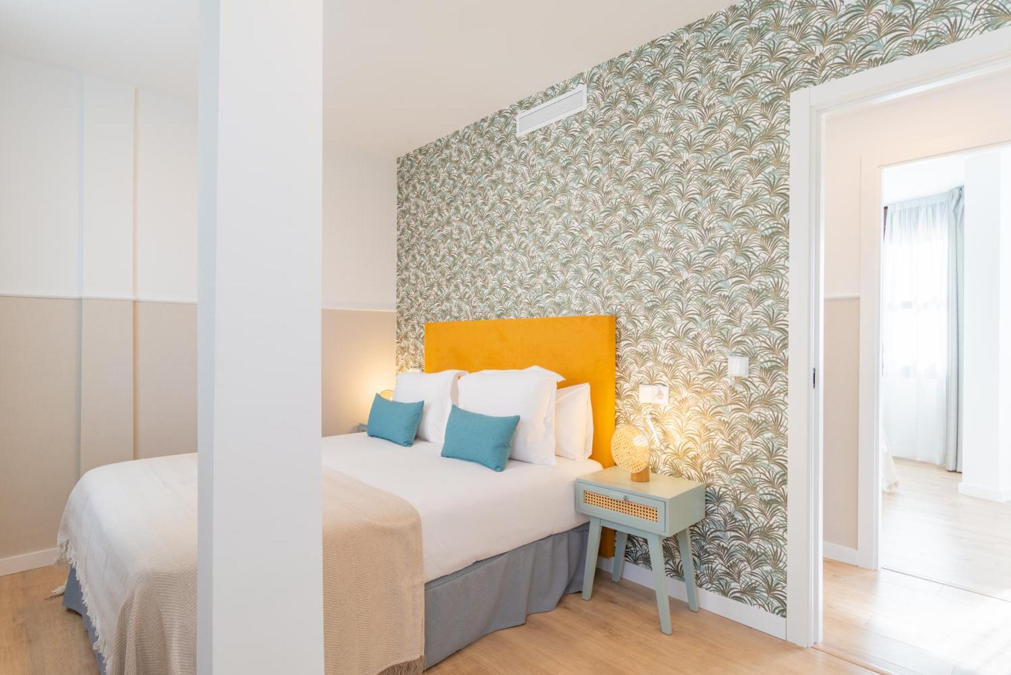 Feelathome Atarazanas Apartments Малага Экстерьер фото